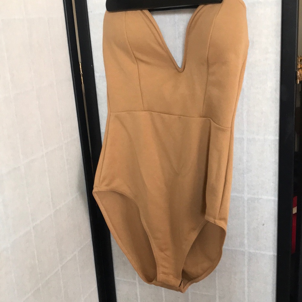 Boohoo, never worn, bodysuit.